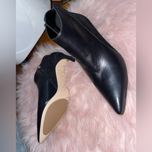 Naturalizer Heeled Ankle Boots - Picture 2 of 12